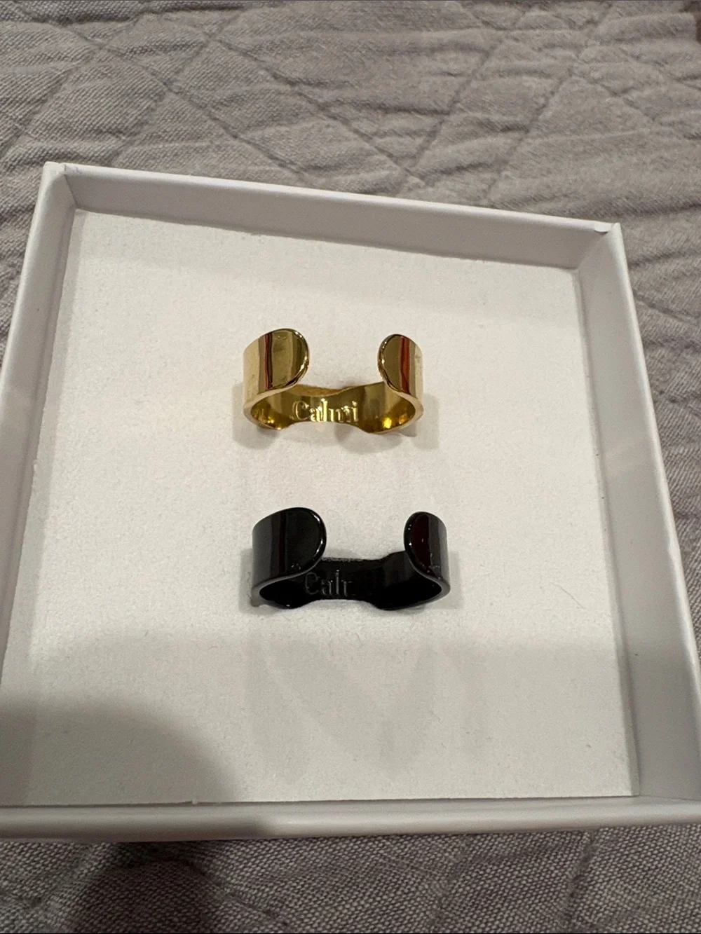 Gold Plated and Black Curved Rings Set
